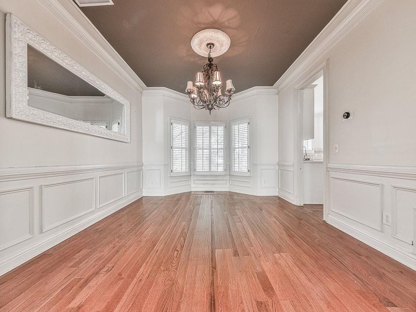 Fantastic opportunity in BridgeMill Golf &amp; Country Club! One of - photo 18