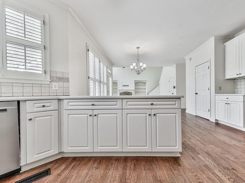Fantastic opportunity in BridgeMill Golf &amp; Country Club! One of - photo 22