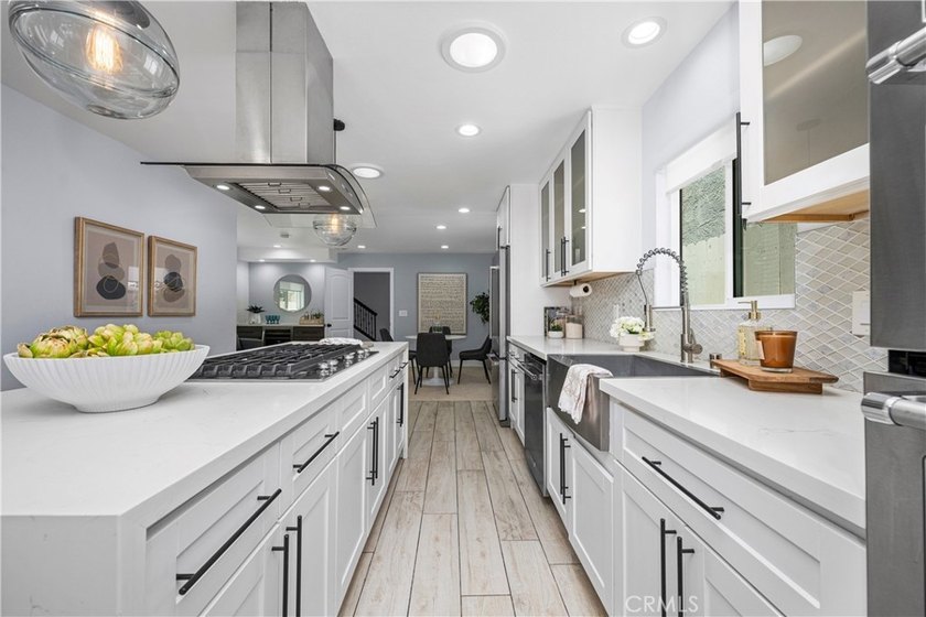 Experience the essence of coastal sophistication in this - photo 23