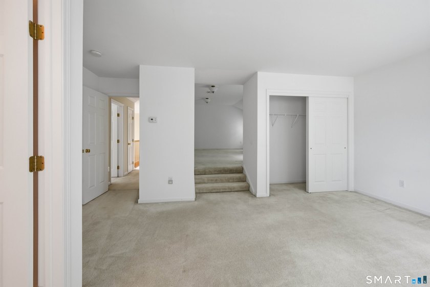 Welcome to 20 Pequot Court! These original owners have - photo 30