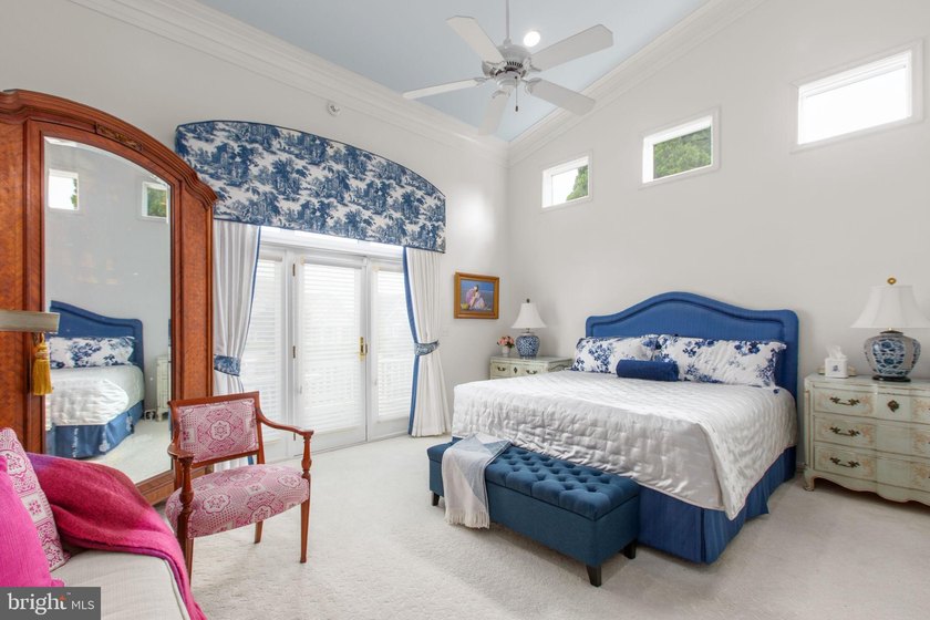 An exceptional waterfront-community home in the highly - photo 31