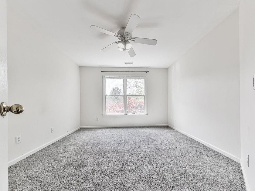 Fantastic opportunity in BridgeMill Golf &amp; Country Club! One of - photo 33
