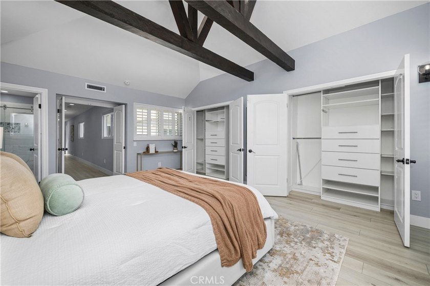 Experience the essence of coastal sophistication in this - photo 37
