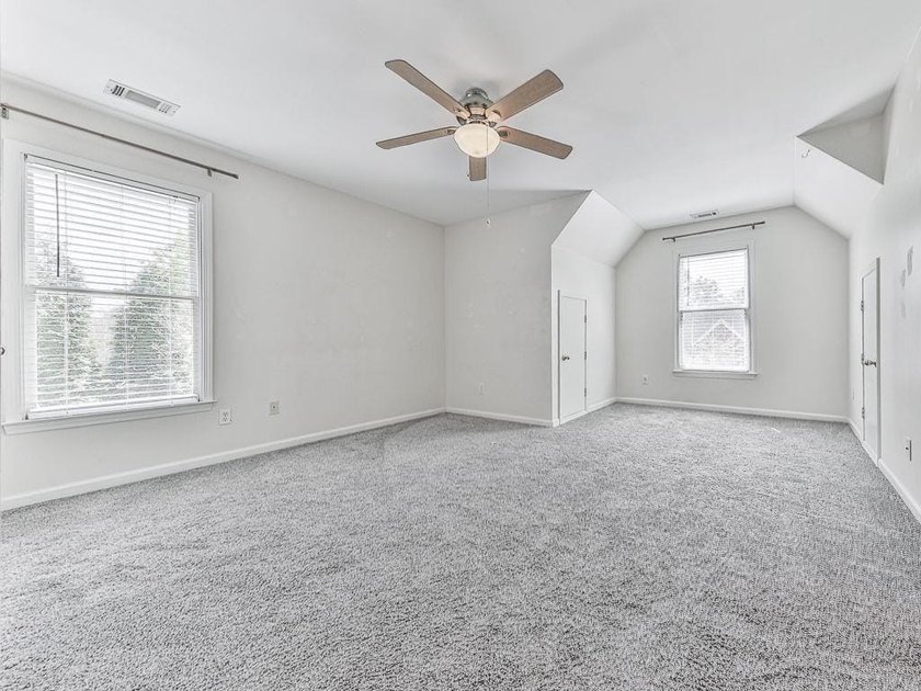 Fantastic opportunity in BridgeMill Golf &amp; Country Club! One of - photo 37
