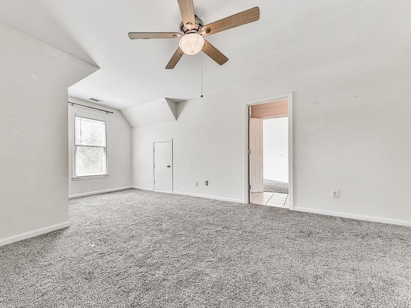 Fantastic opportunity in BridgeMill Golf &amp; Country Club! One of - photo 38