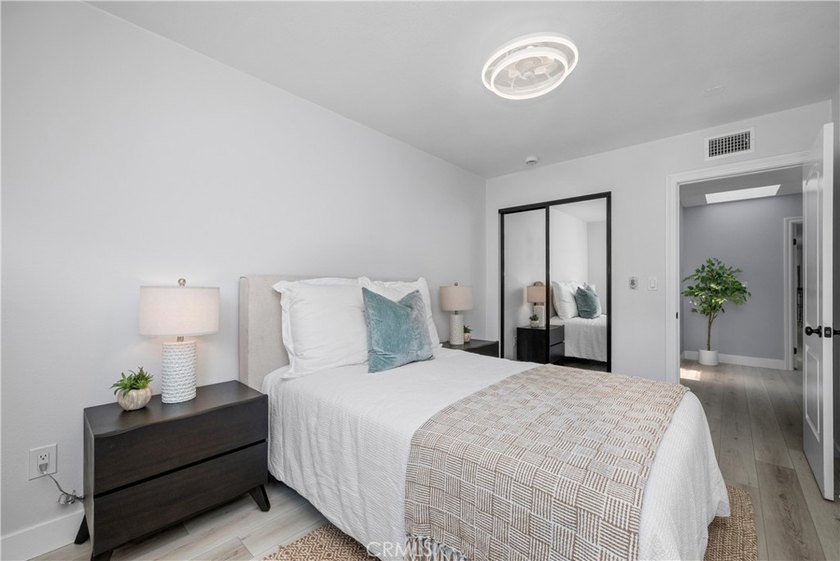 Experience the essence of coastal sophistication in this - photo 43