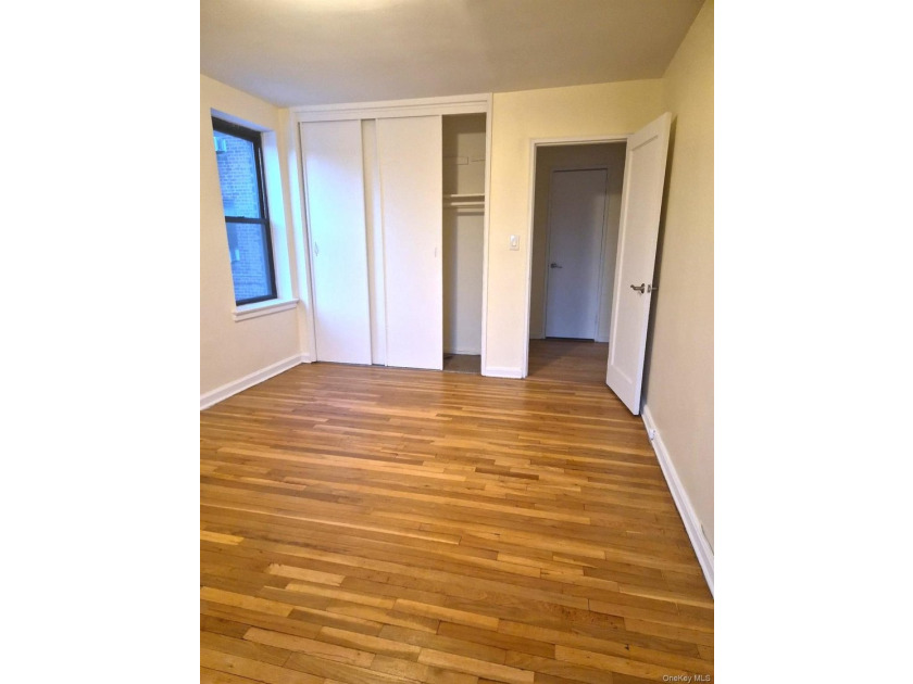 Located in the highly desirable neighborhood of Forest Hills - photo 7