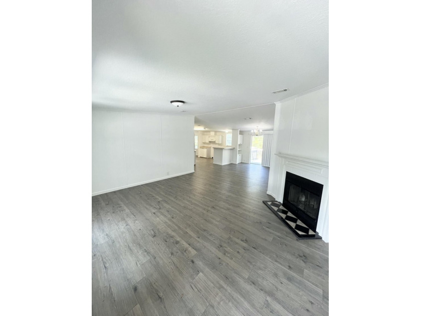 Welcome to this charming home featuring 3 bedrooms and 2 full - photo 3