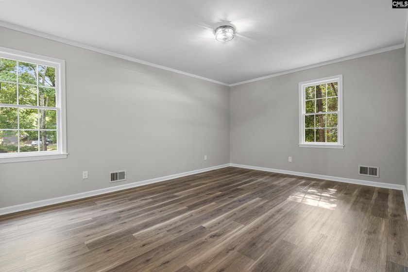Welcome home to this beautifully updated move in ready 3-bedroom - photo 13