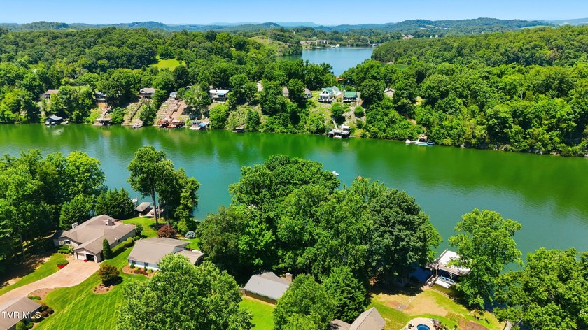 Welcome to your own slice of Boone Lake paradise! If you've been - photo 41