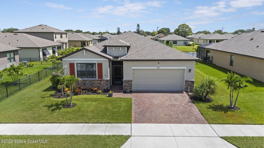 Welcome to your own slice of Florida paradise in the private - photo 5