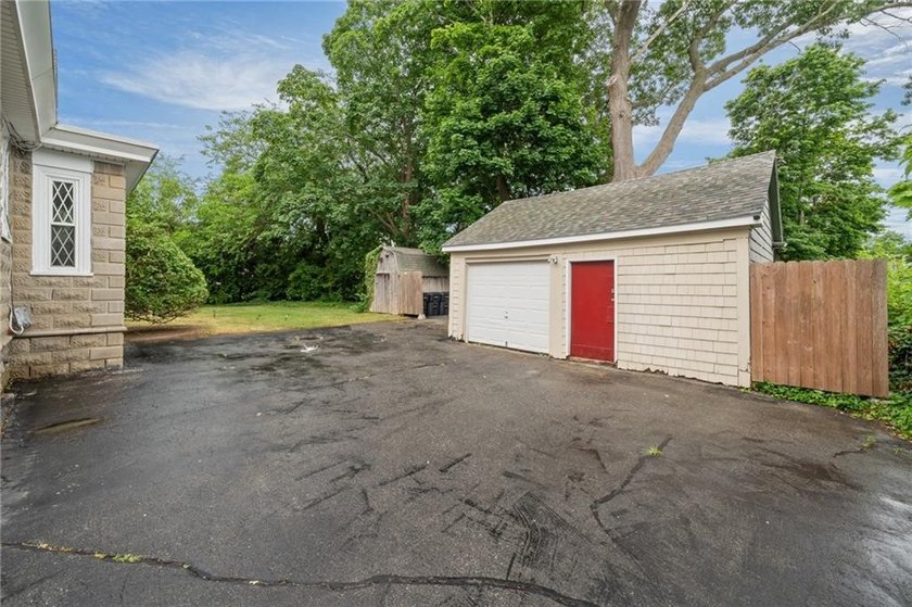 One of a kind Riverside three family offering exceptional - photo 42