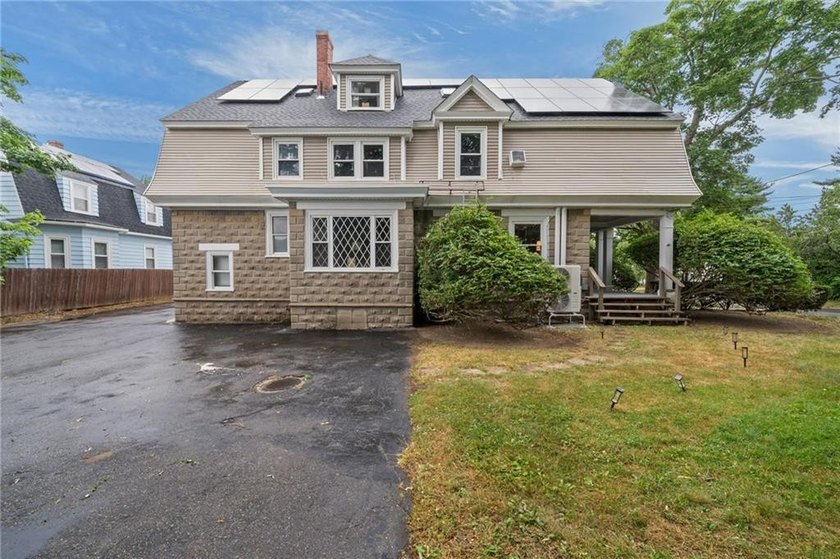 One of a kind Riverside three family offering exceptional - photo 43