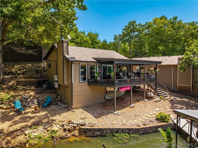 Privacy, gentle lakefront living, and room to enjoy everything - photo 48