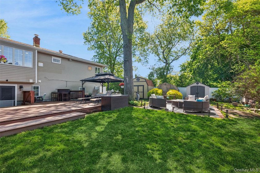 A MUST-SEE TURN KEY, UPGRADED, &amp; PRICED TO SELL HOME!!!! Move-in - photo 26