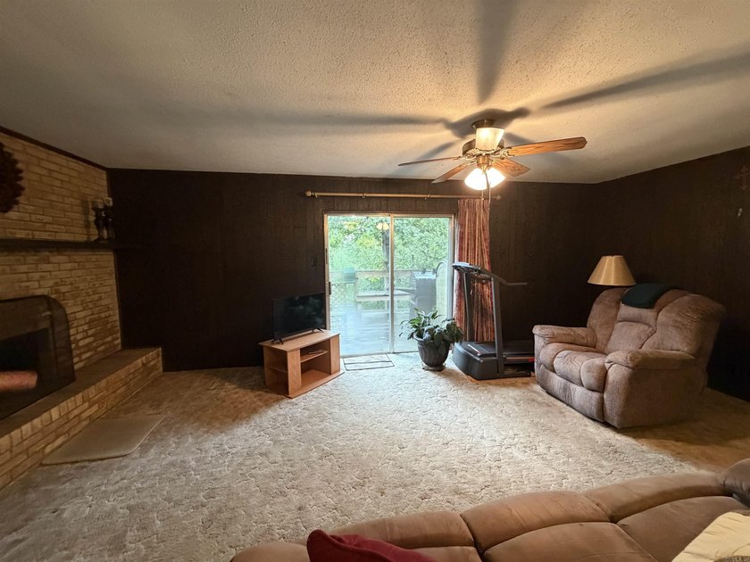 Escape to the peace and privacy of country living with this cozy - photo 17
