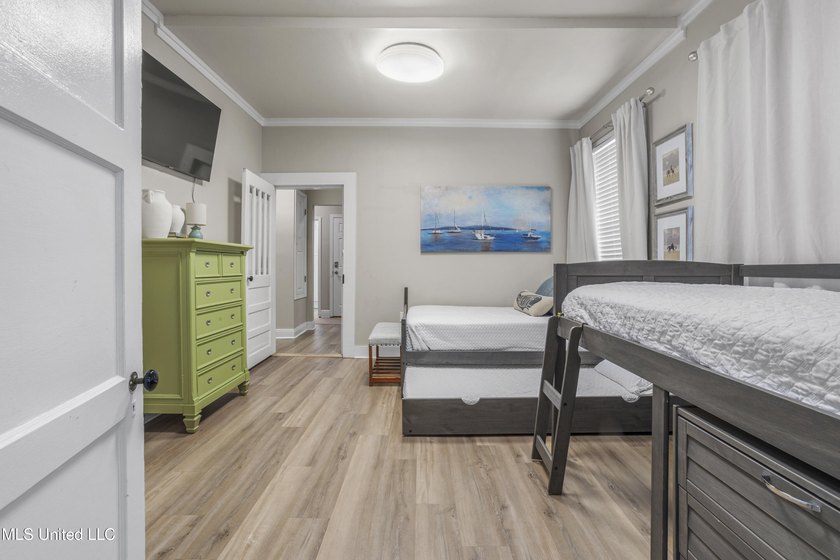 Disclosure: This commercial-zoned property currently operating - photo 17