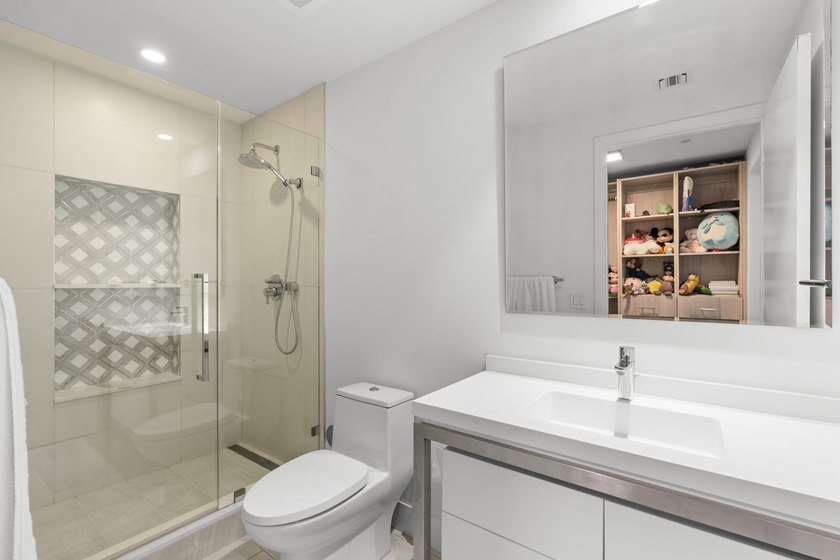 ABSOLUTELY GORGEOUS FULLY RENOVATED CONDO | PRESTIGOUS NEW - photo 21