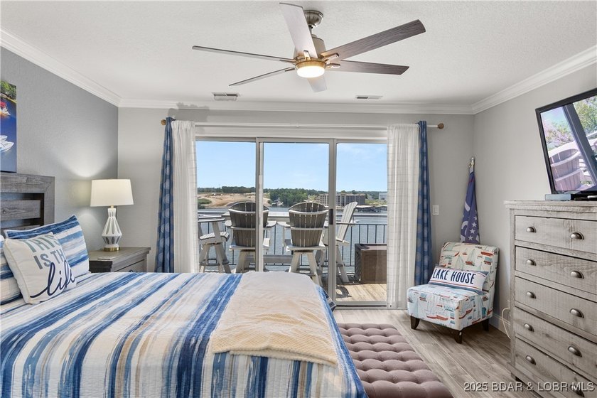 WHAT A VIEW! Freshly remodeled with custom showers and new - photo 22