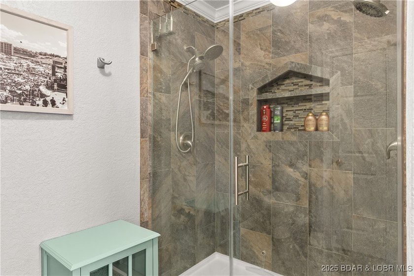 WHAT A VIEW! Freshly remodeled with custom showers and new - photo 29
