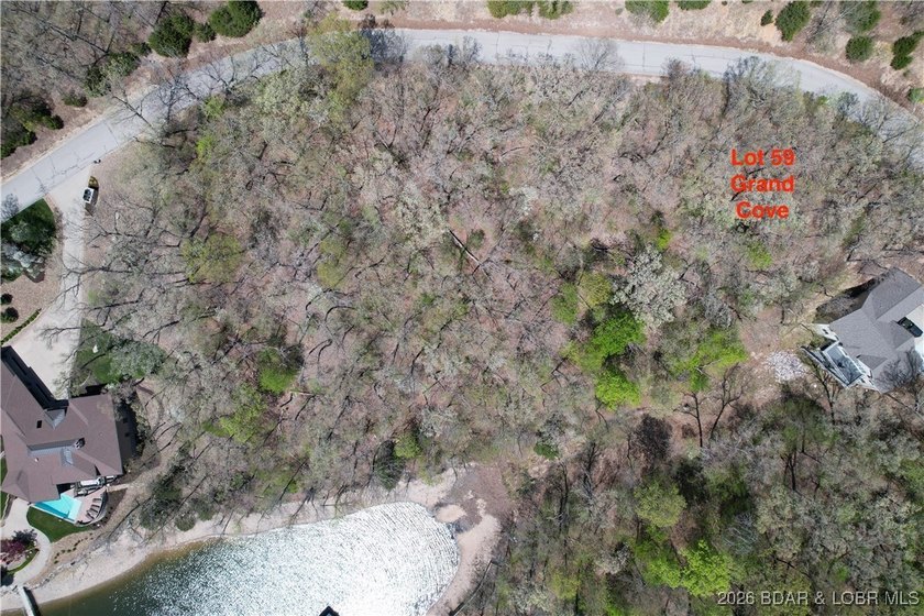 Feels like lakefront without the price! Spacious Lake view lot - photo 3