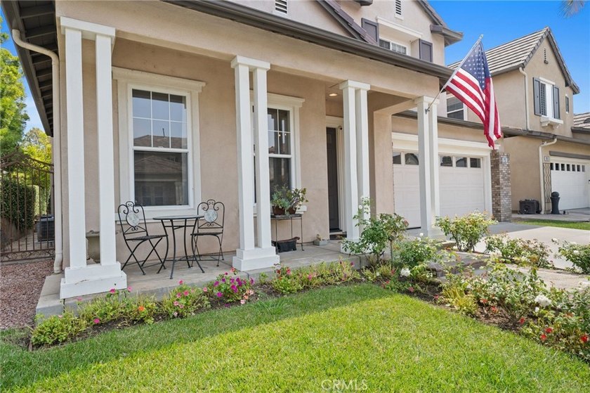 Welcome to 2712 Ashwood - over 3,000 square feet of comfortable - photo 2