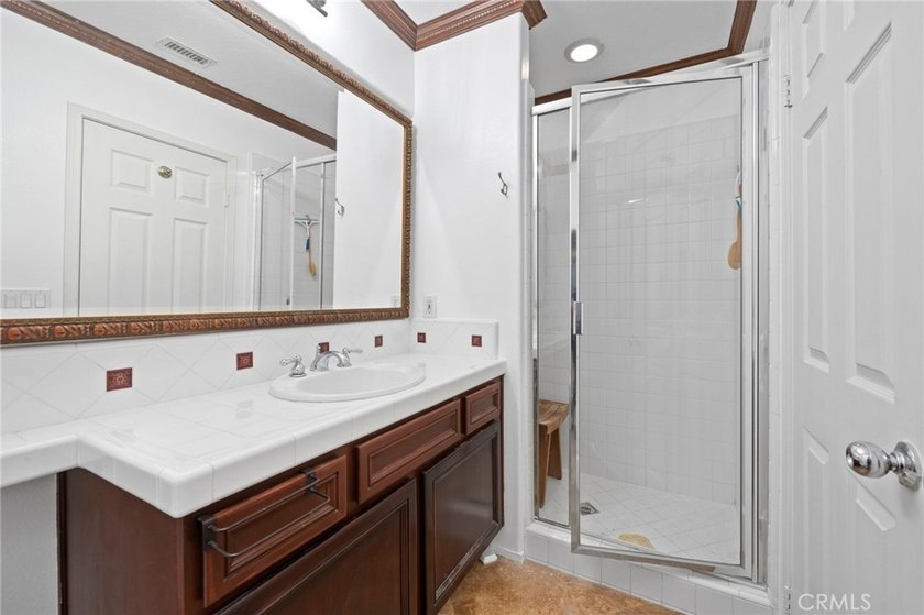 Welcome to 2712 Ashwood - over 3,000 square feet of comfortable - photo 7