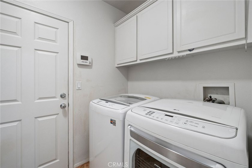Welcome to 2712 Ashwood - over 3,000 square feet of comfortable - photo 8