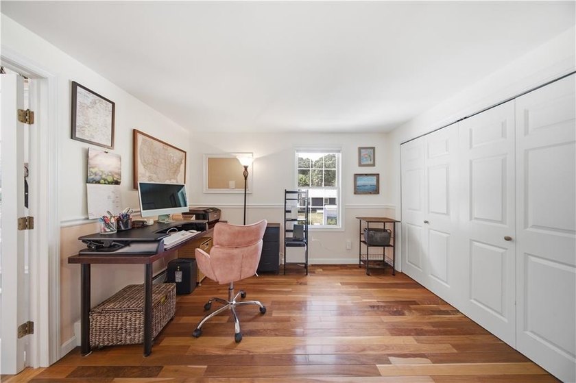 Beautifully updated and thoughtfully designed, this spacious - photo 26