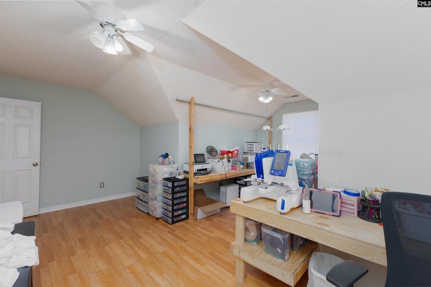 Welcome to 400 Buckthorne Drive in Lexington's desirable - photo 21