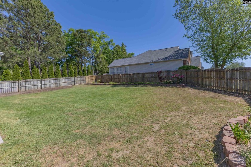 Welcome to 400 Buckthorne Drive in Lexington's desirable - photo 34