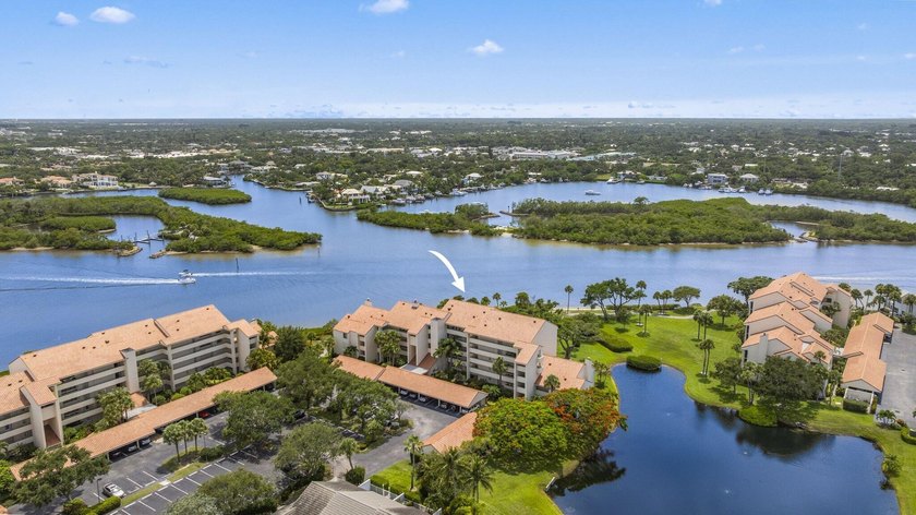 VIEWS, VIEWS. Some of the best in Jupiter Harbour. Sunsets are - photo 27