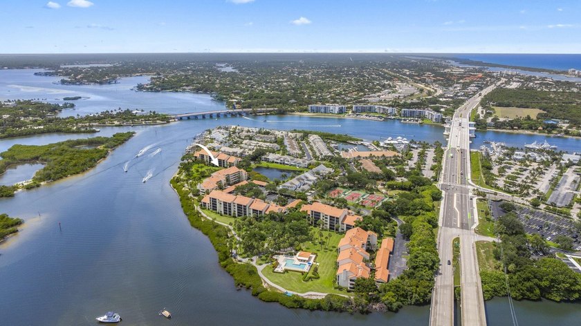 VIEWS, VIEWS. Some of the best in Jupiter Harbour. Sunsets are - photo 31