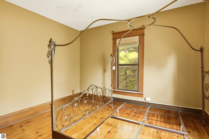 Classic American Foursquare with Timeless Character Rich in - photo 31