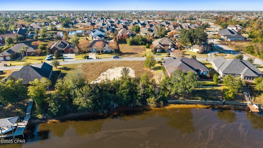 Tucked into The Meadows, 311 Meadowview Terrace offers a solid - photo 4