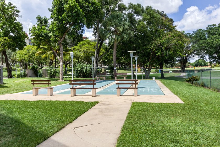 Here is a perfect opportunity to own an apartment in a quiet 55+ - photo 37