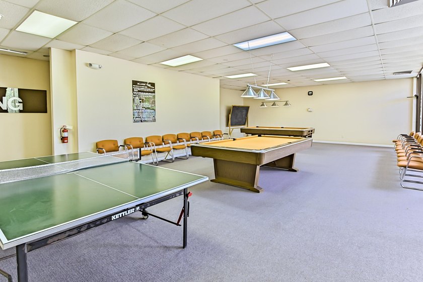 Here is a perfect opportunity to own an apartment in a quiet 55+ - photo 38