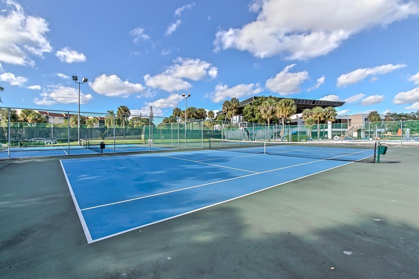 Here is a perfect opportunity to own an apartment in a quiet 55+ - photo 44