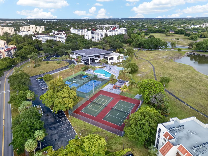 Here is a perfect opportunity to own an apartment in a quiet 55+ - photo 47