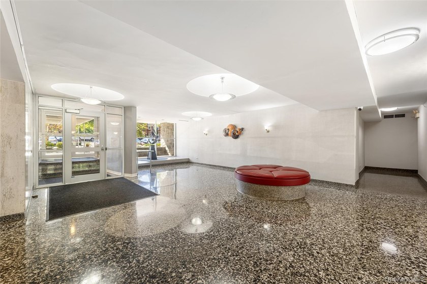 Welcome home to this spacious C-line unit at Bayside's Kennedy - photo 15