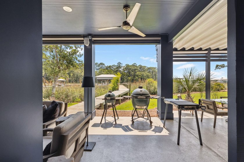 Welcome to this stunning waterfront retreat in historic Point - photo 23