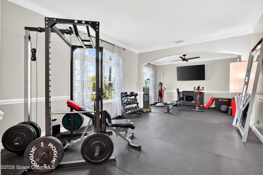You just found your new home!! This Executive Style 5 bedroom, 3 - photo 9