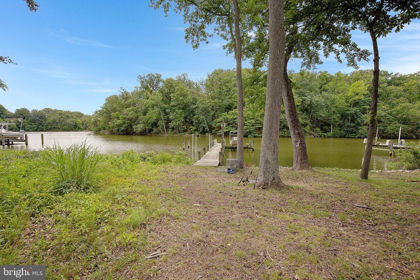 Discover the possibilities of waterfront living on beautiful - photo 15