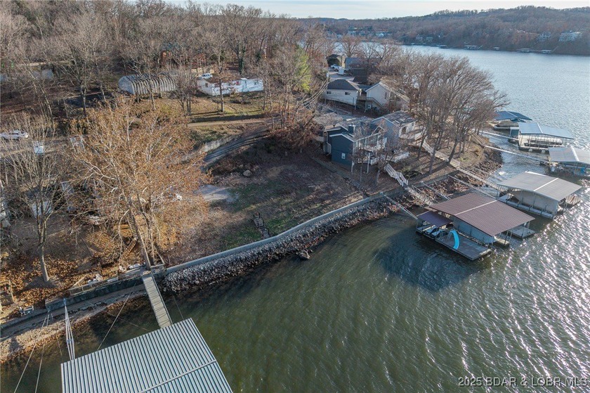 Rare Double Lakefront Lot in Highly Desirable Linn Creek Cove! - photo 4