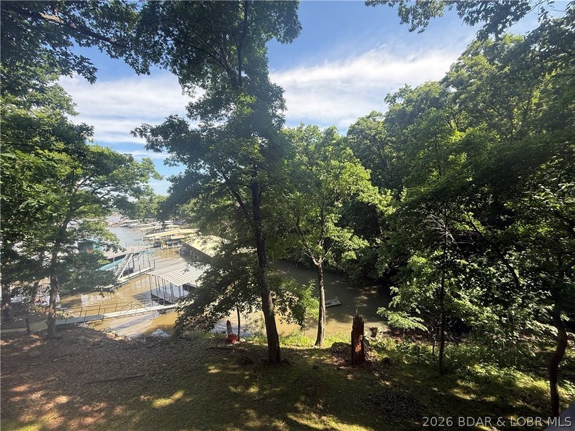 PRICE REDUCTION Motivated Seller! Excellently maintained 1144 sq - photo 2