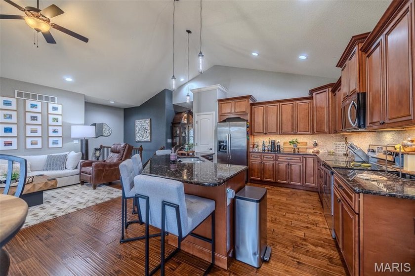 Stunning villa in the gated, resort-style community of Old - photo 12