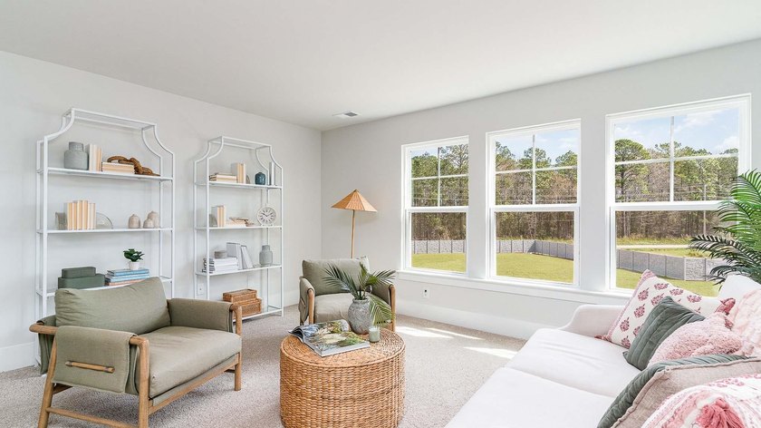 Stunning 4-Bedroom, 3-Bathroom Two-Story Home with Flexibility - photo 25