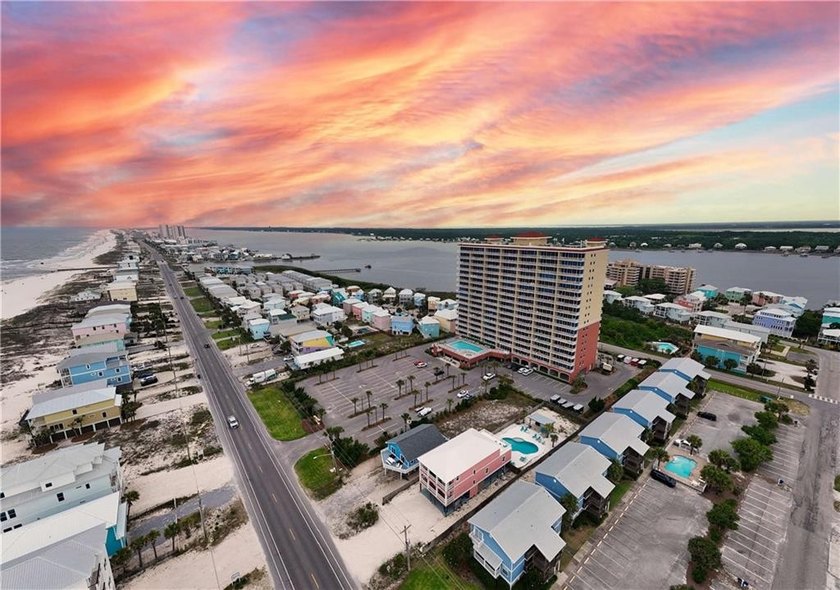 Welcome to Sanibel, where coastal luxury and convenience meet in - photo 22