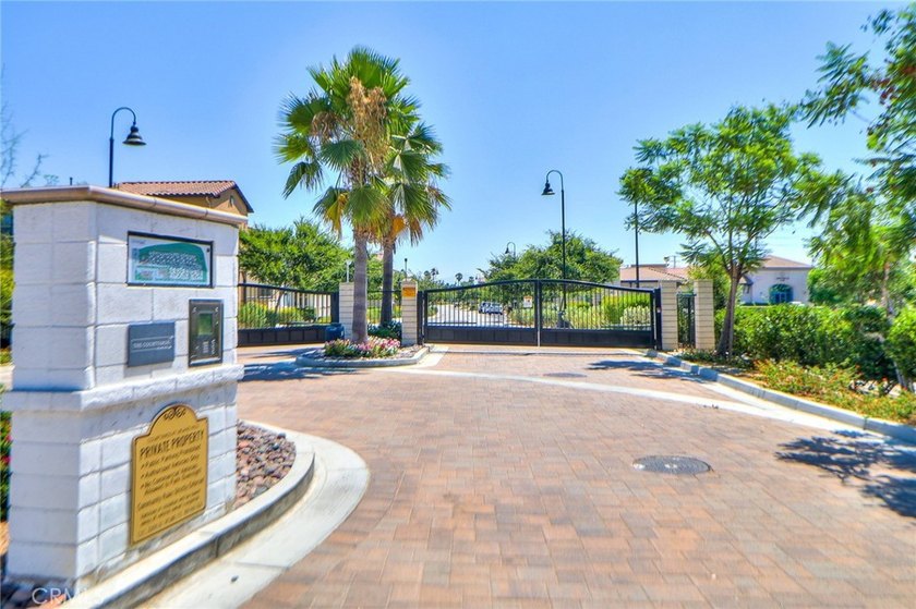 Stunning detached corner-lot home in the prestigious gated - photo 47