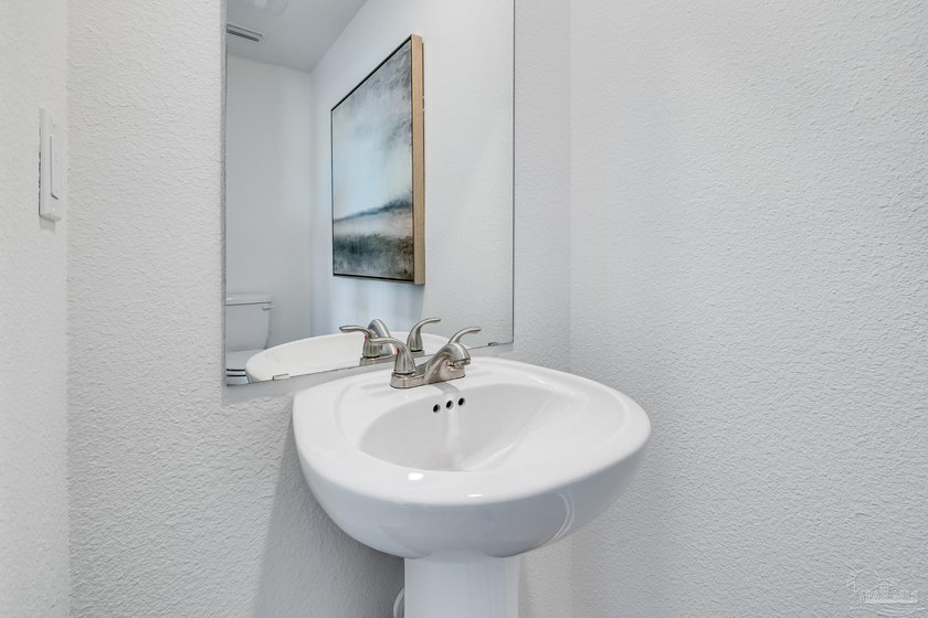 The Littleton floor plan offers 4 bedrooms, 2.5 baths, and 1,891 - photo 7